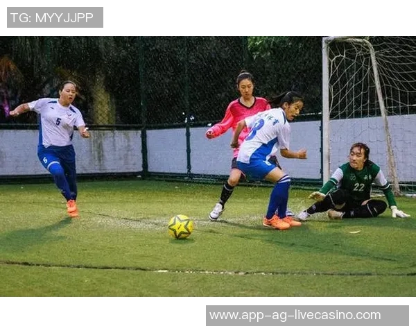 中国国家女子足球队奋勇拼搏展现巾帼风采力争在国际赛场再创辉煌